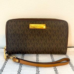 Michael Kors zip wallet with cell pocket inside